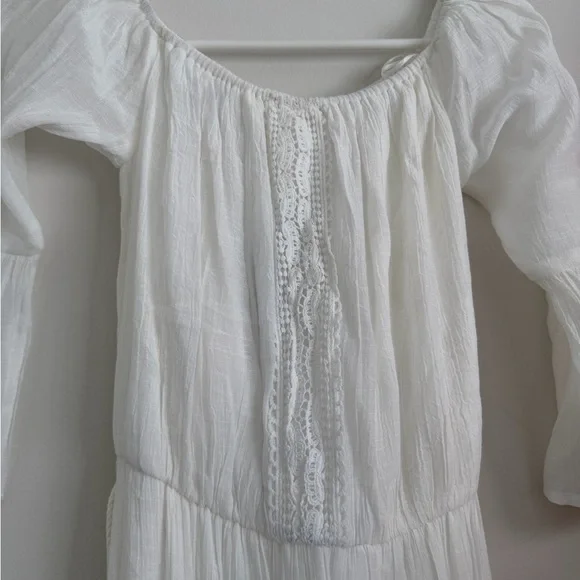 White Long Sleeve Dress. Off the shoulder - Picture 3 of 7